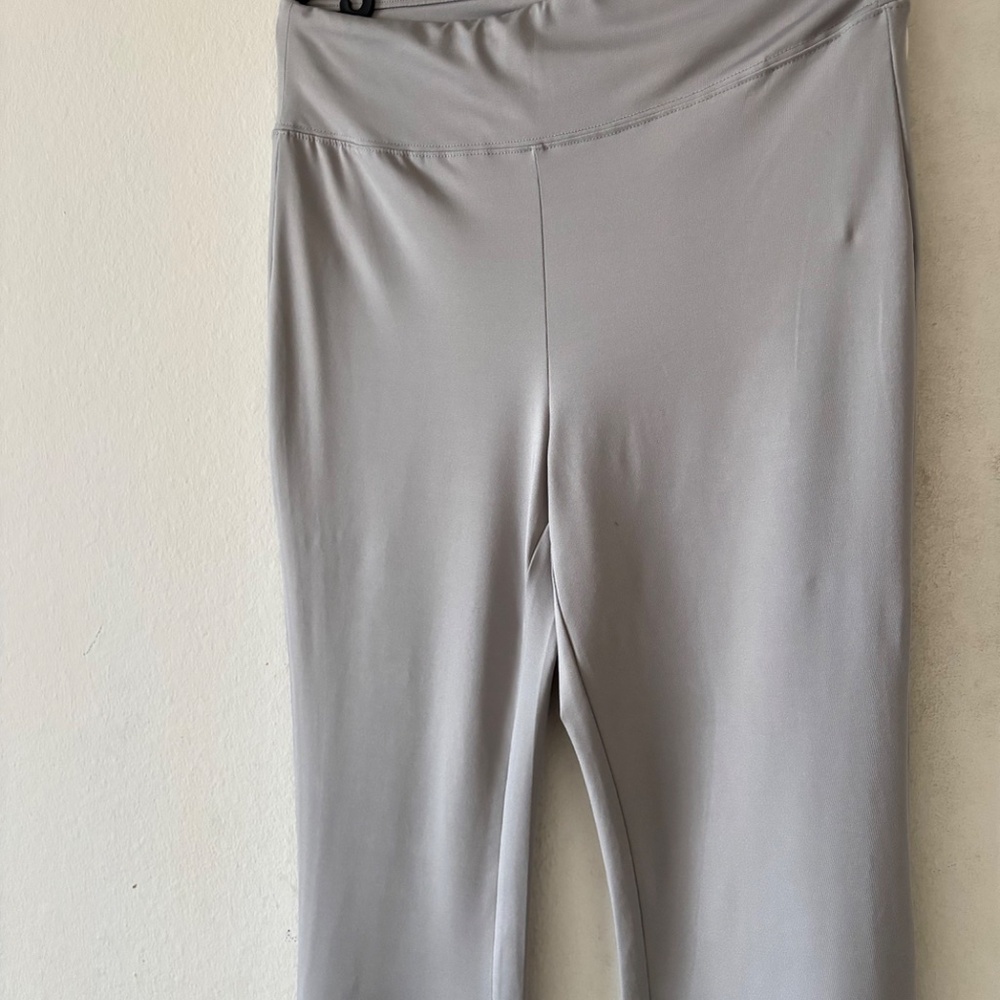 New York Active Contrast Side Stripe Flare Pants Regular Grey size medium NWOT - Picture 8 of 15